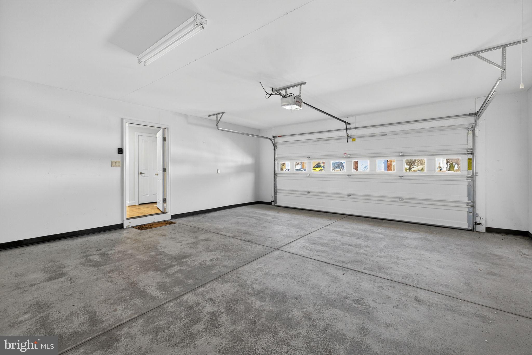 STONY POINTE - Residential