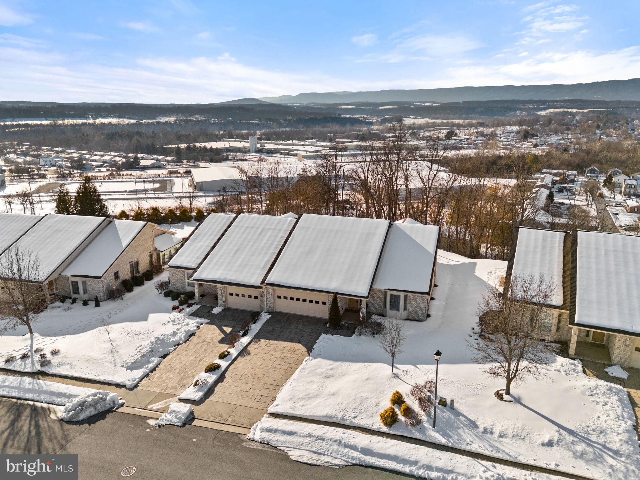 STONY POINTE - Residential