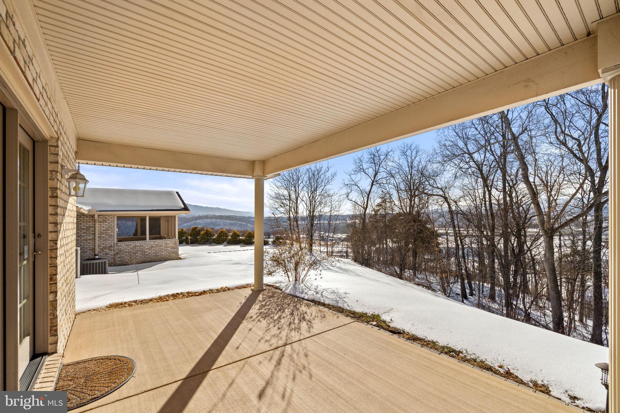 STONY POINTE - Residential