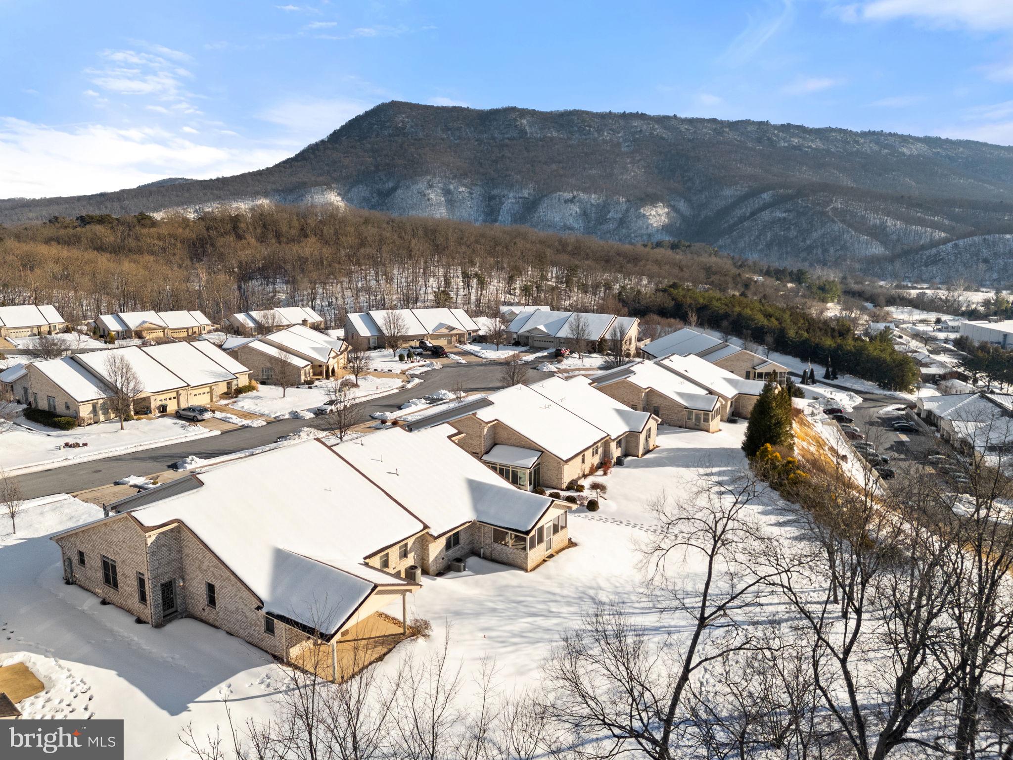 STONY POINTE - Residential
