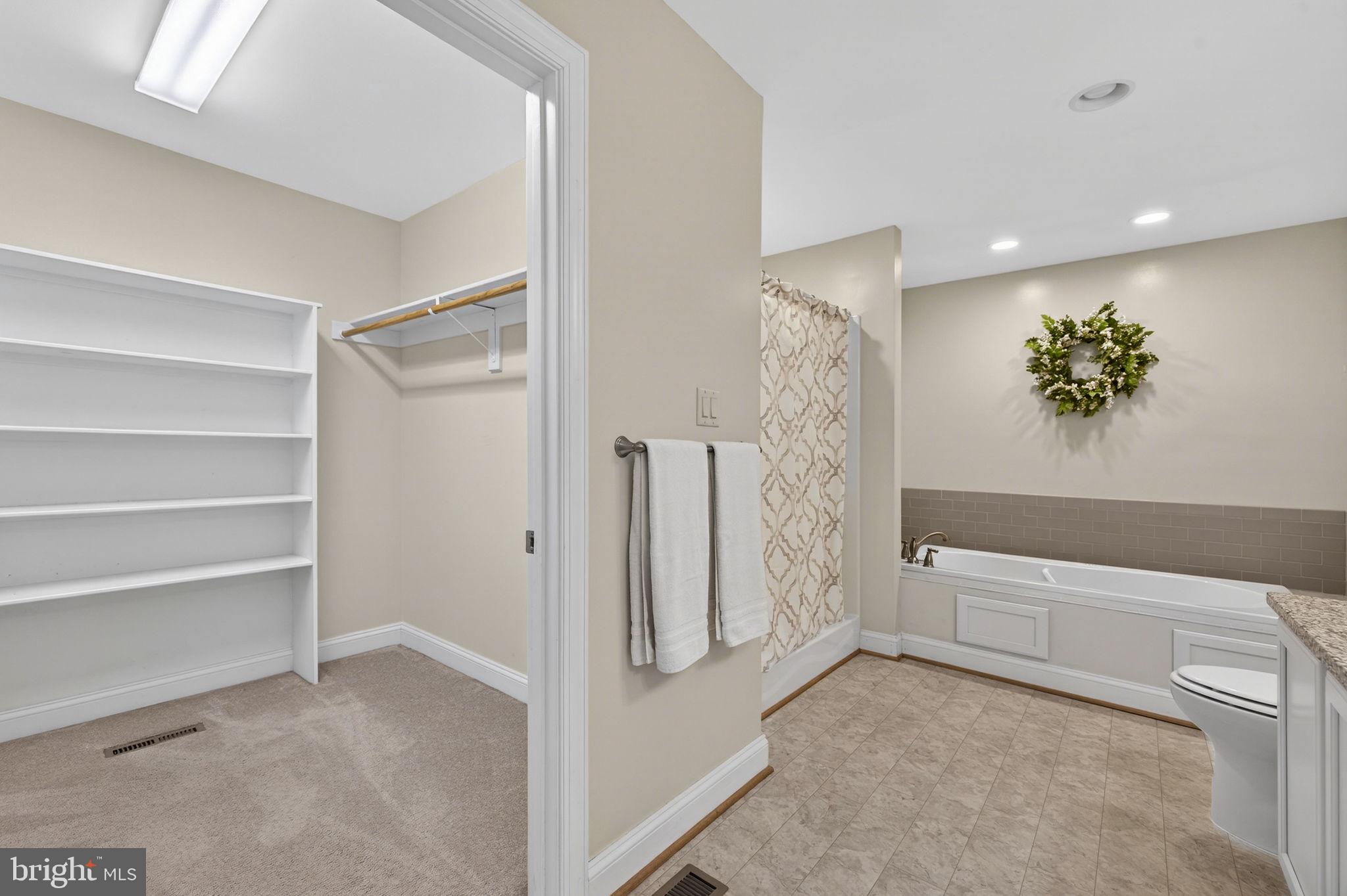 STONY POINTE - Residential