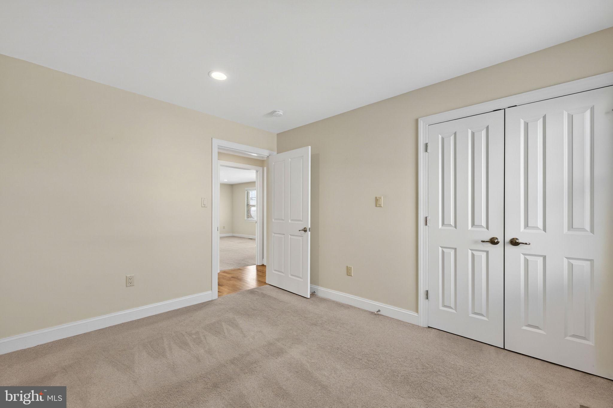 STONY POINTE - Residential