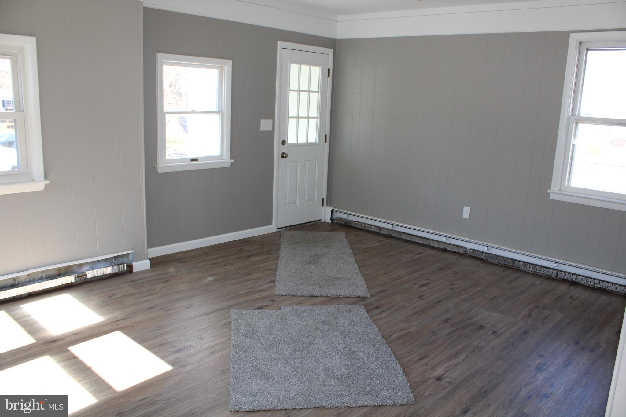 EAST EARL TWP - Residential Lease