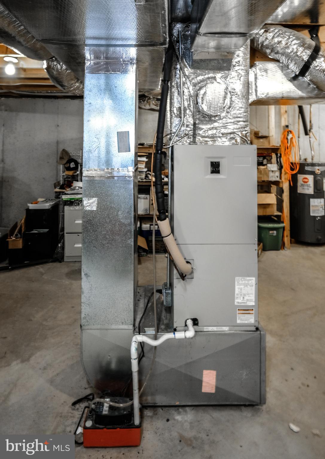 MOUNTAIN LICK RUN - Residential