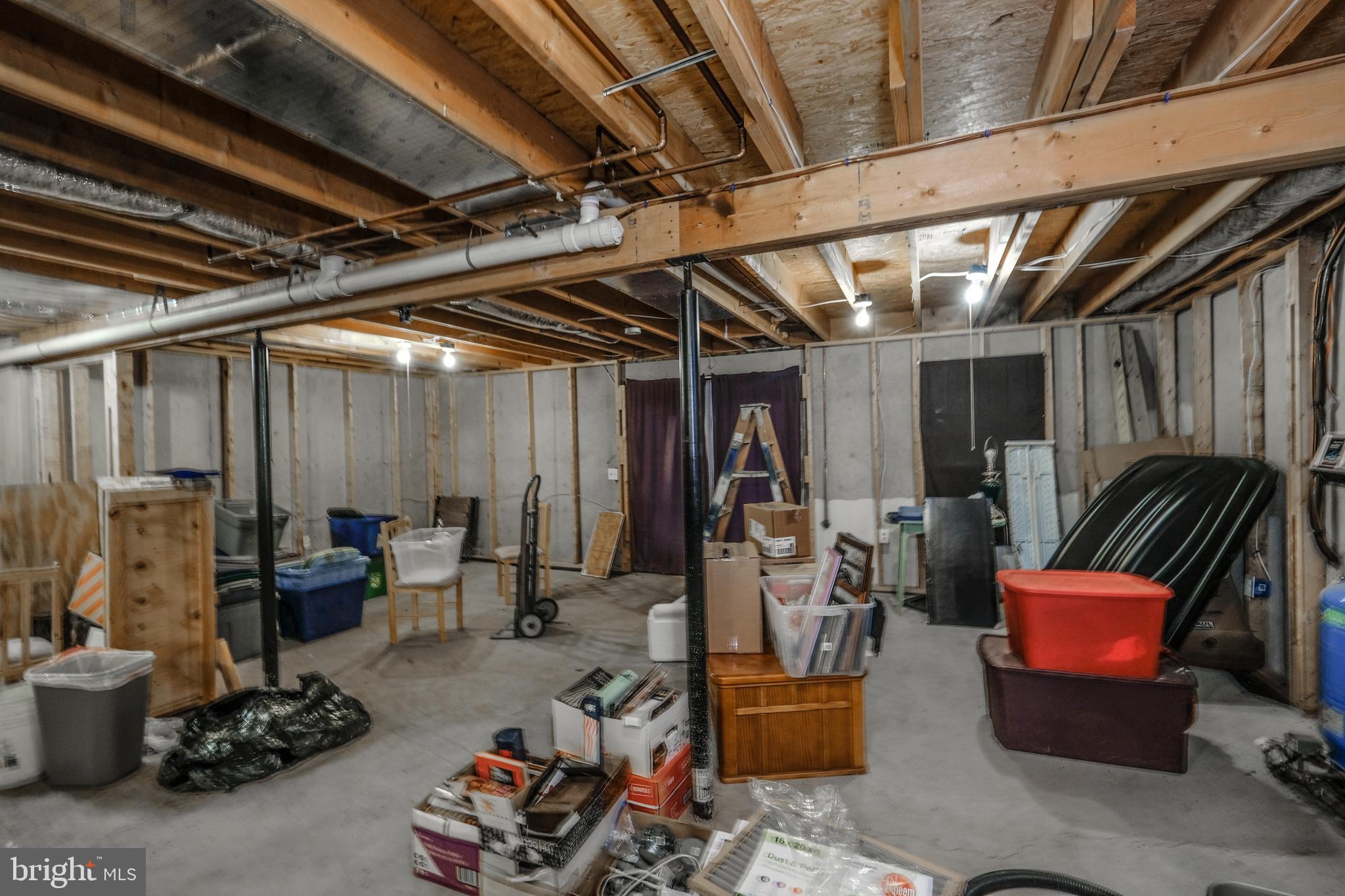 MOUNTAIN LICK RUN - Residential