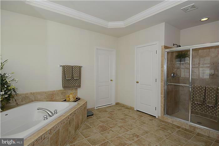 BROOKSIDE - Residential