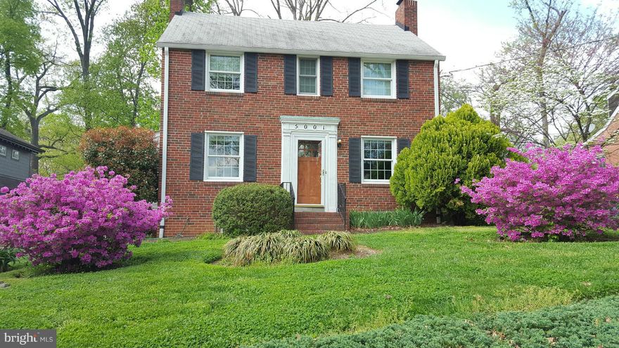 Wonderful 4 bedroom 2 full bath colonial on great street! Renovated eat in kitchen, laundry room on main level,  First floor master bedroom /bath. Upstairs there are 3 more bedrooms and renovated hall bath. The nice sun room overlooks this gorgeous backyard with storage shed and detached garage. Wonderful neighborhood!