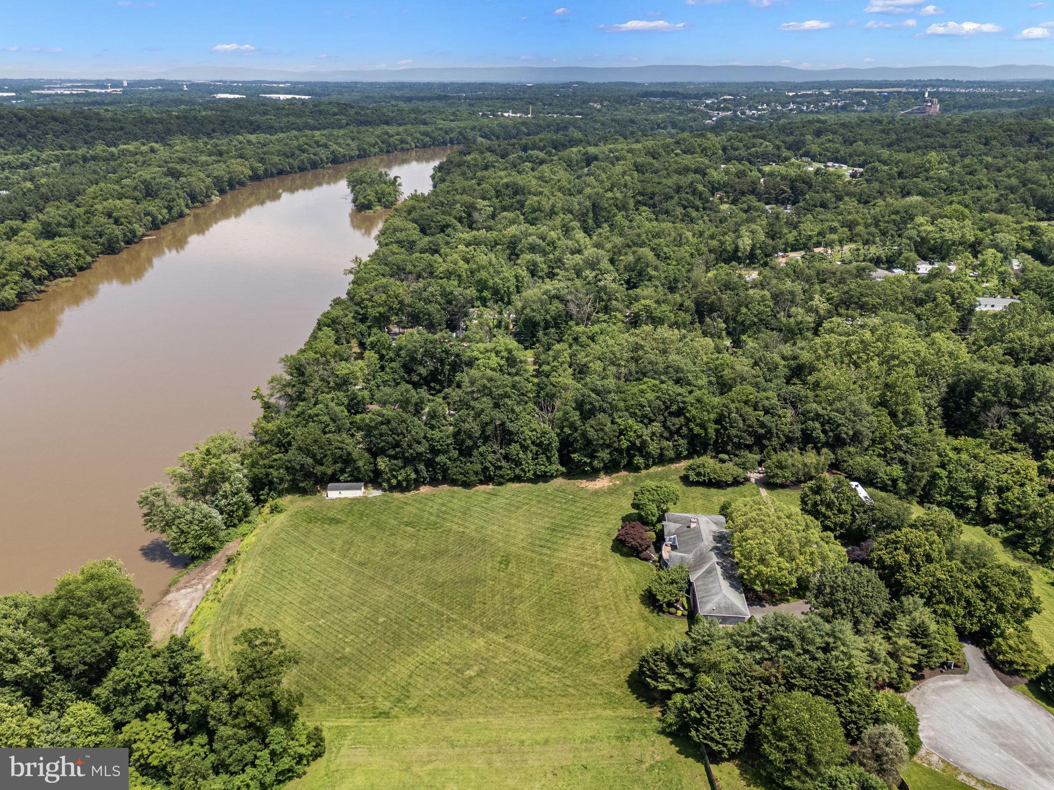 KINGSBROOKE ON THE POTOMAC - Residential
