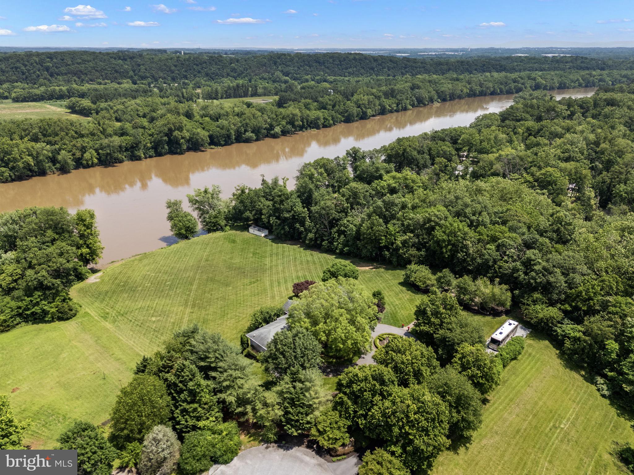 KINGSBROOKE ON THE POTOMAC - Residential