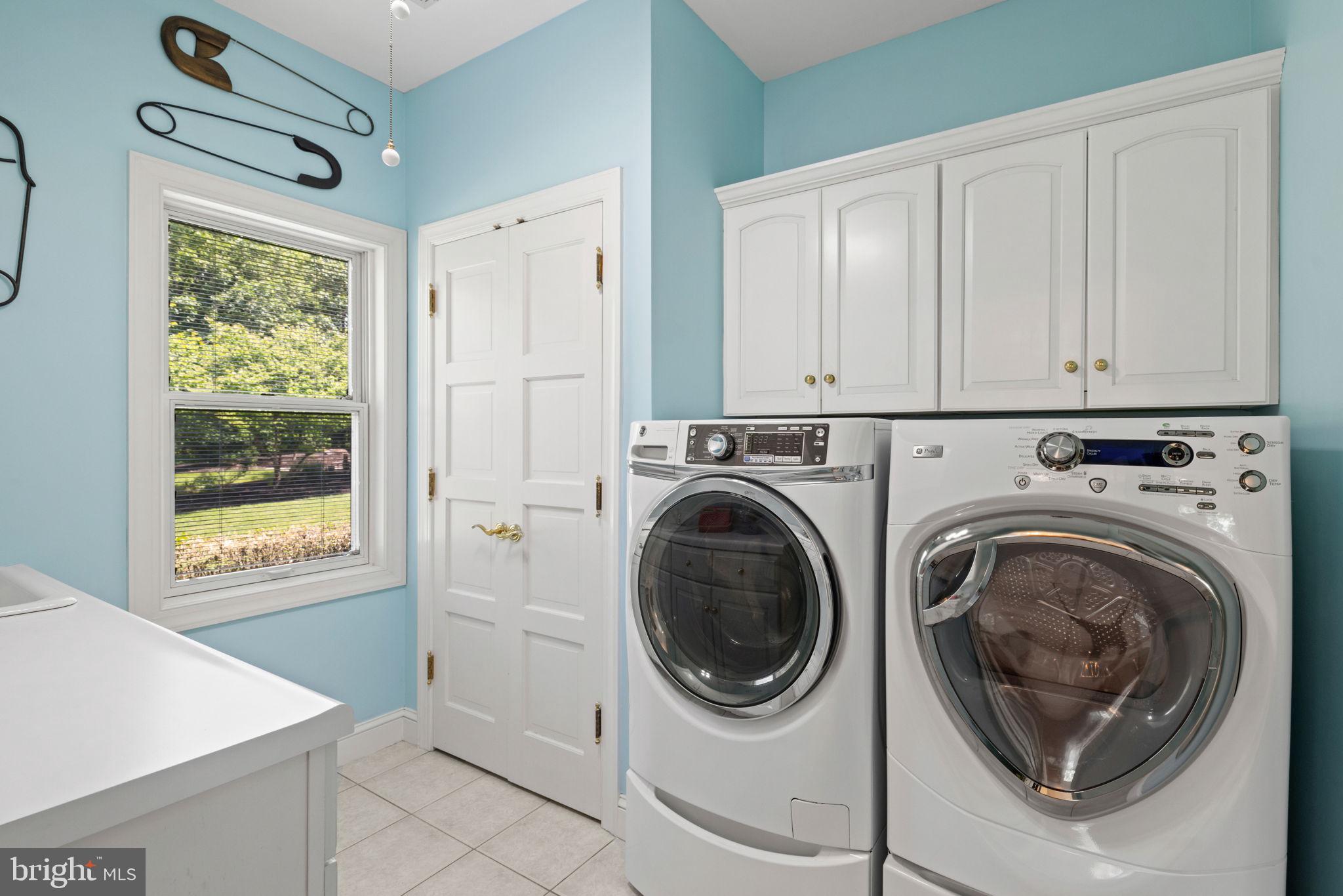 KINGSBROOKE ON THE POTOMAC - Residential