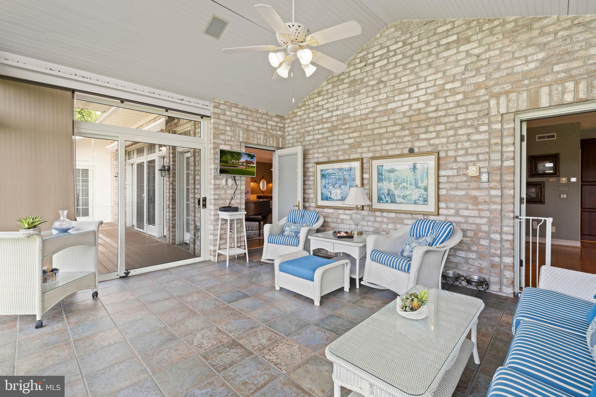 KINGSBROOKE ON THE POTOMAC - Residential