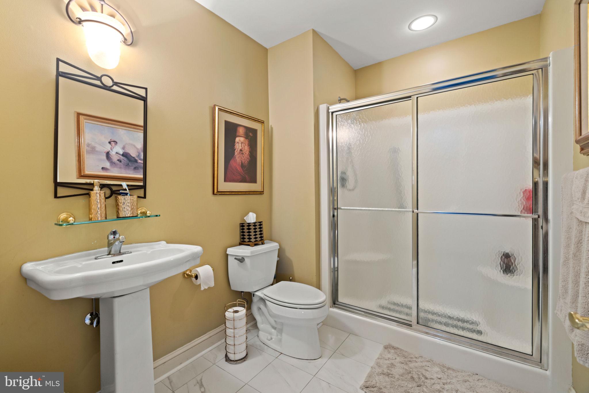 KINGSBROOKE ON THE POTOMAC - Residential