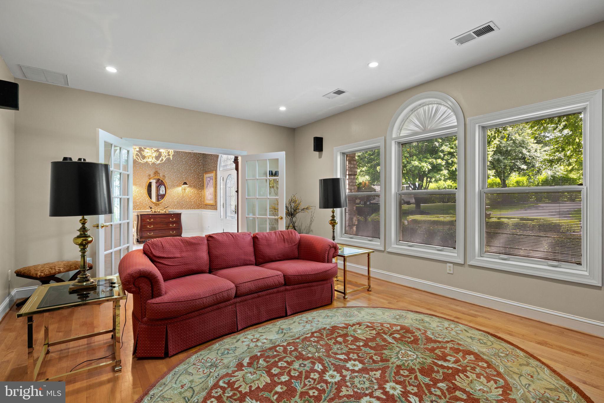 KINGSBROOKE ON THE POTOMAC - Residential