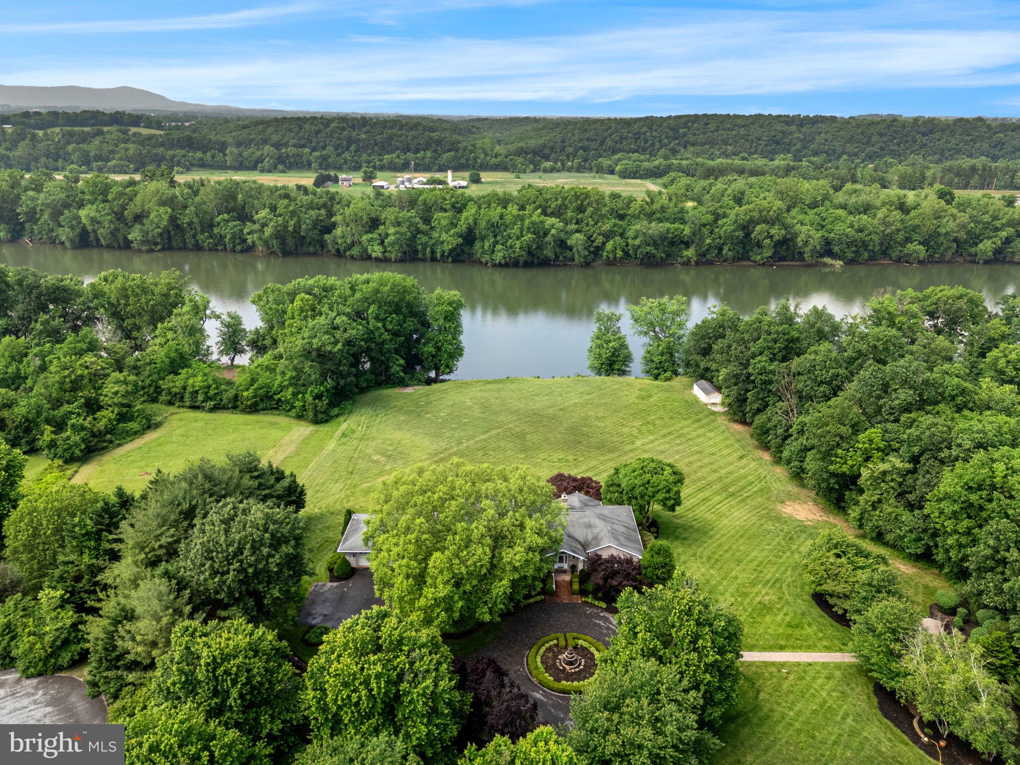 KINGSBROOKE ON THE POTOMAC - Residential