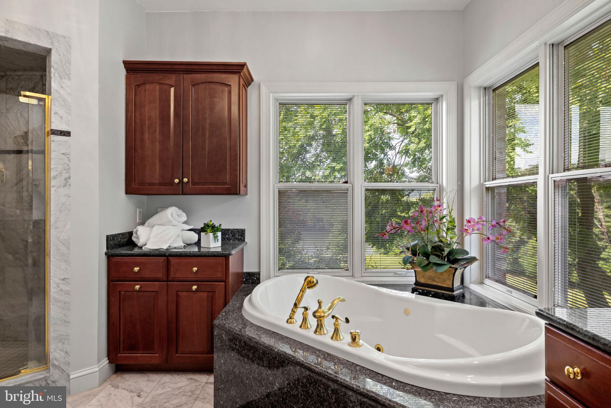 KINGSBROOKE ON THE POTOMAC - Residential