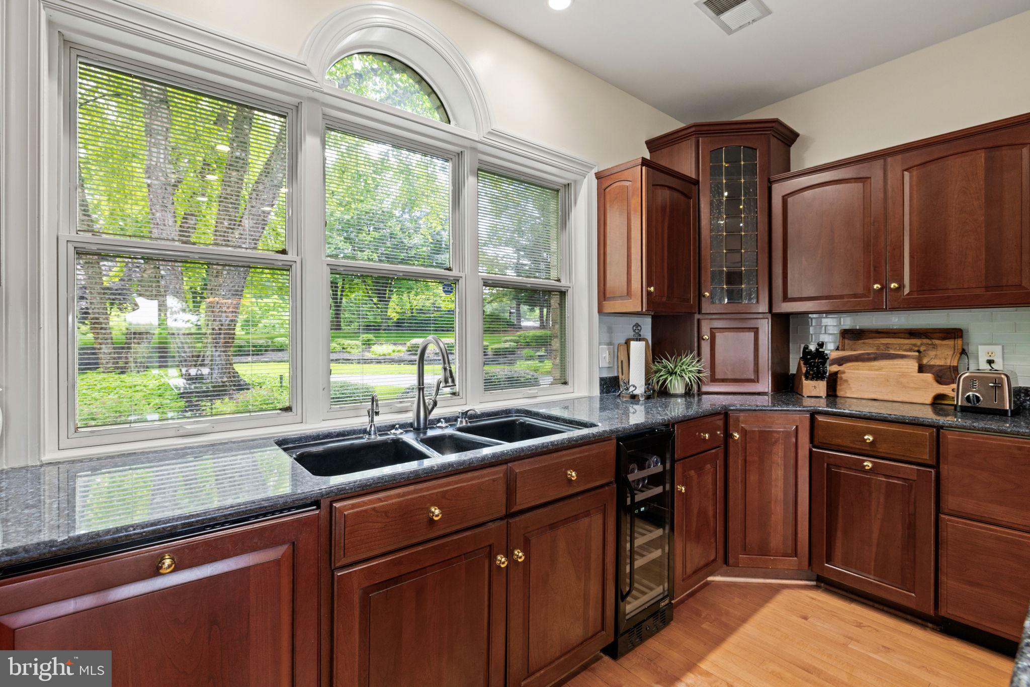 KINGSBROOKE ON THE POTOMAC - Residential