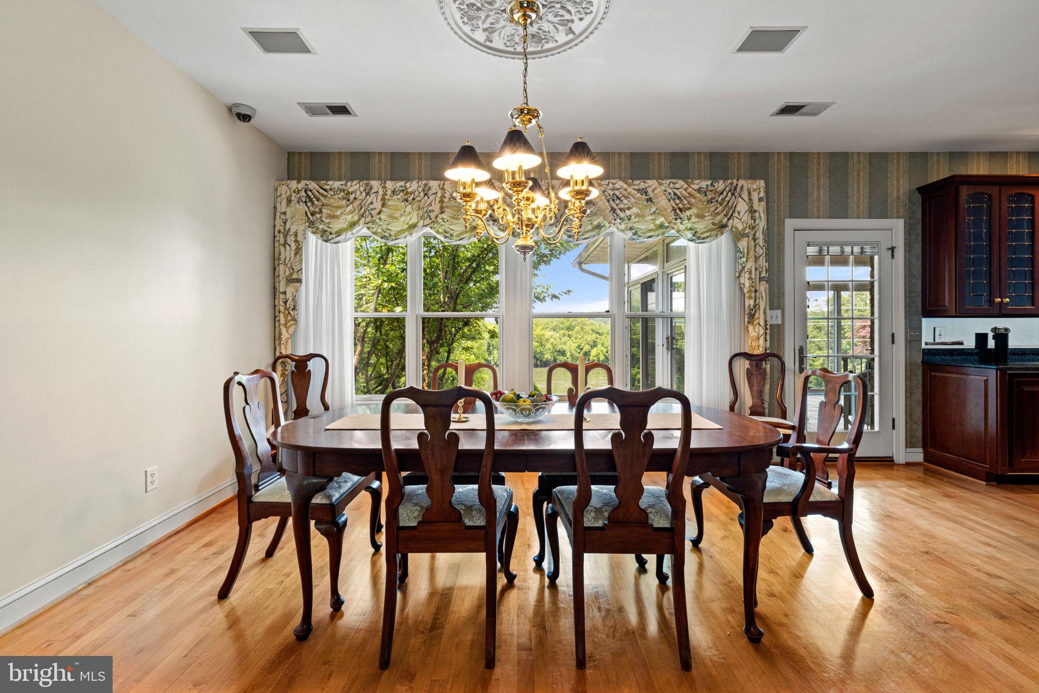 KINGSBROOKE ON THE POTOMAC - Residential