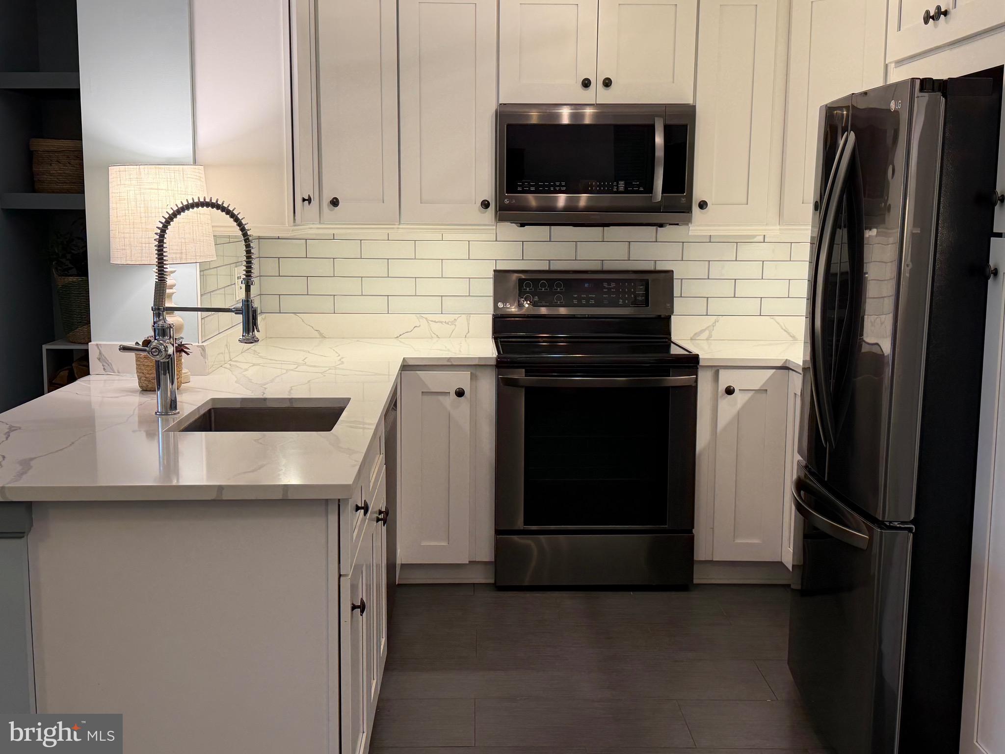 SUMMERRIDGE - Residential