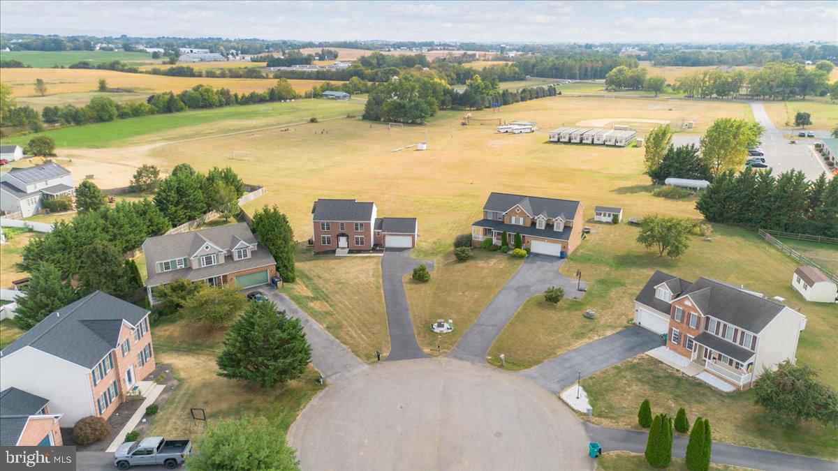 MAUGANS MEADOWS - Residential