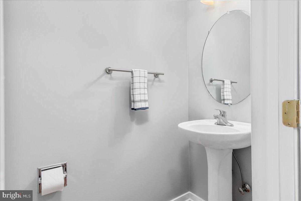 MAUGANS MEADOWS - Residential