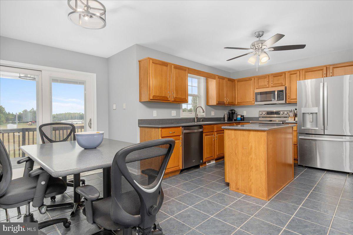 MAUGANS MEADOWS - Residential