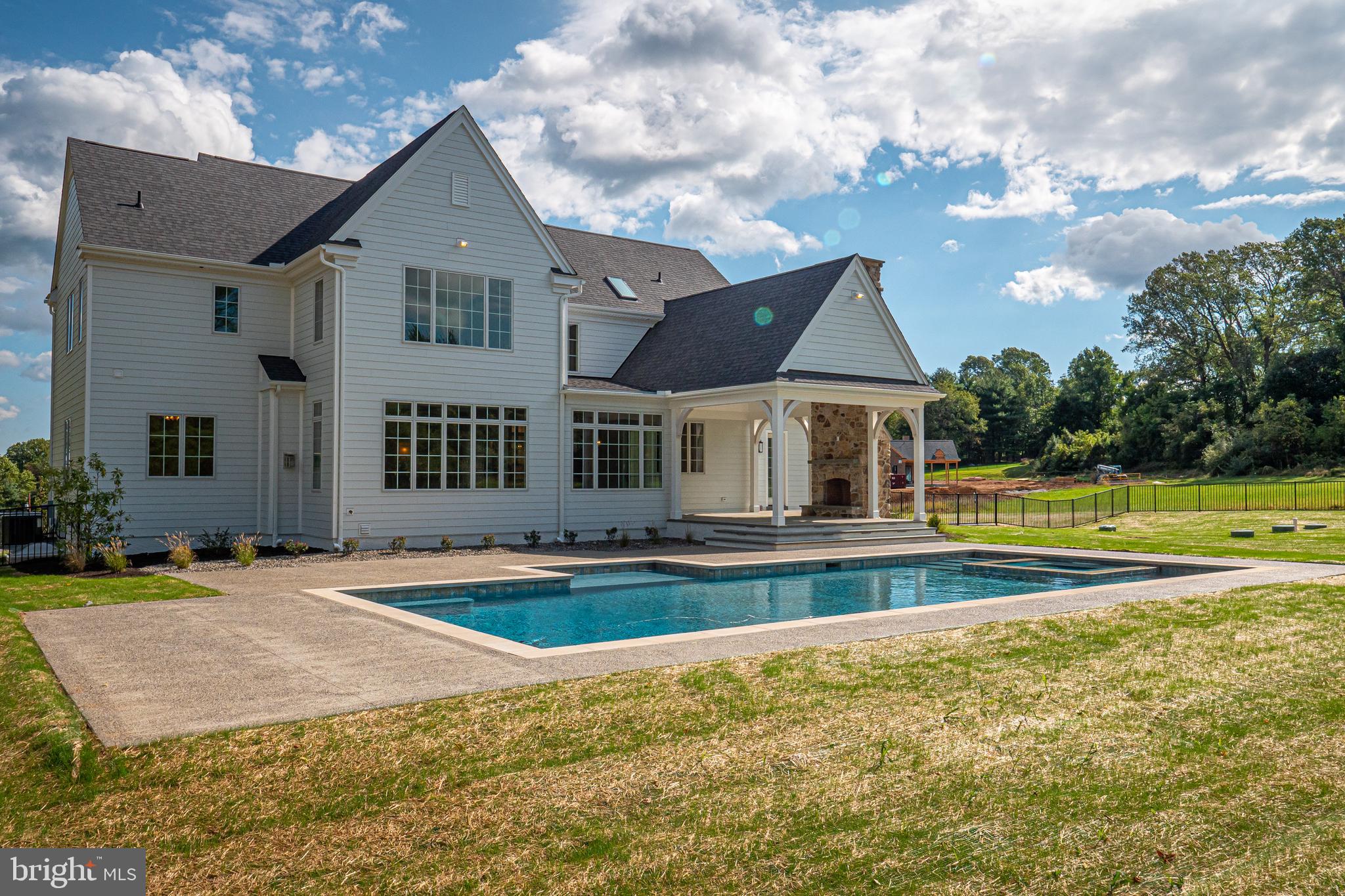 STONEBROOK - Residential