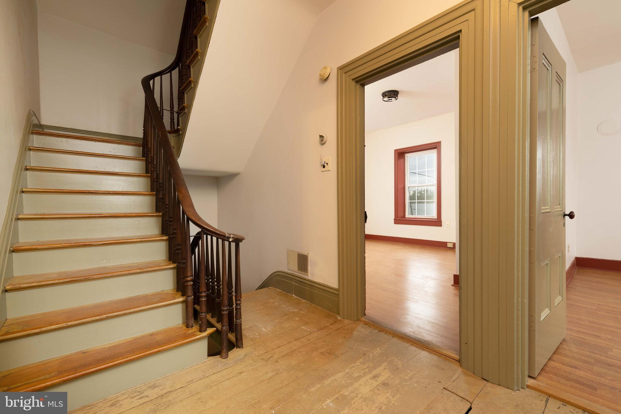 SOUTH MIDDLETON TWP - Residential