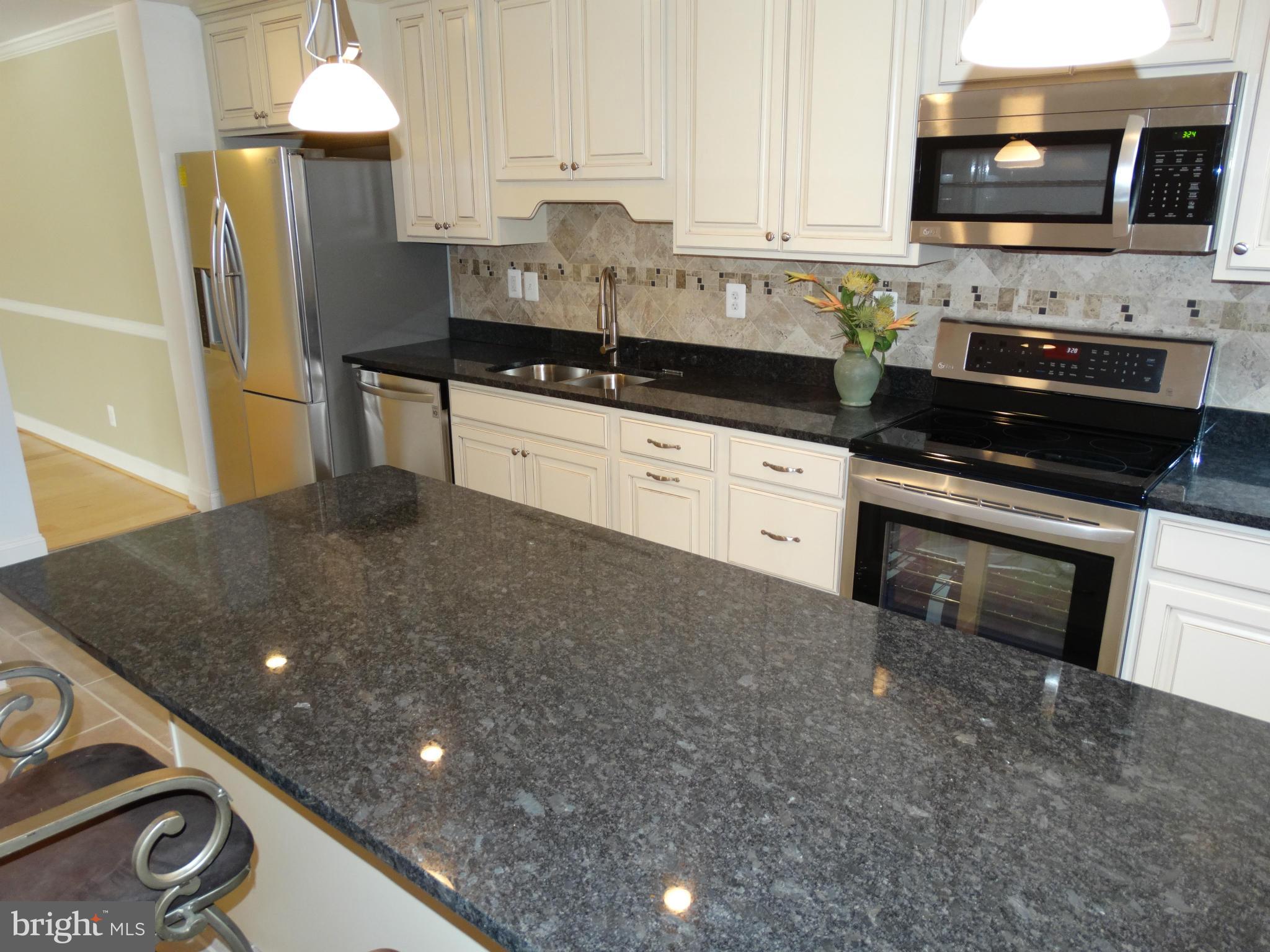 HARBOR POINT - Residential