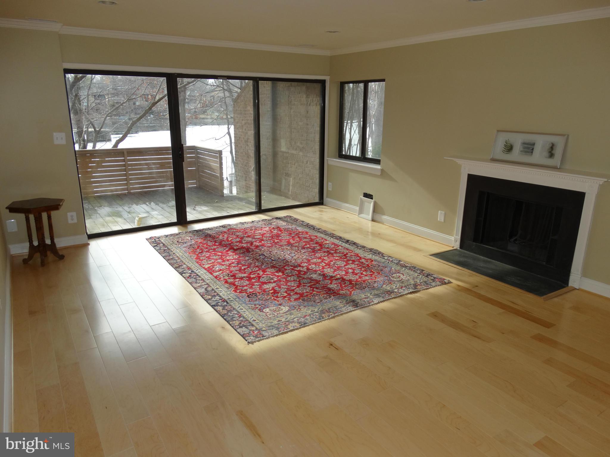 HARBOR POINT - Residential