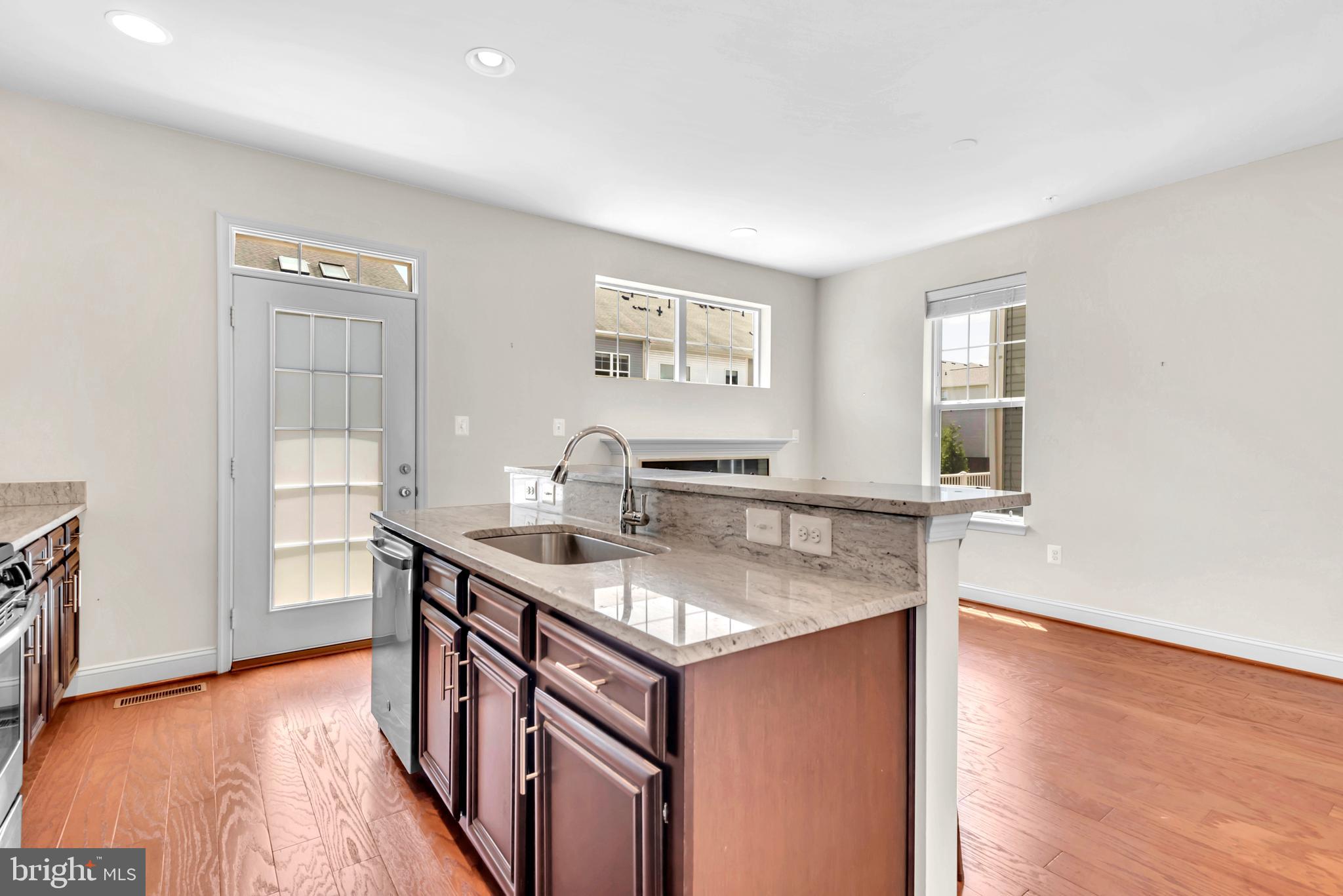 VILLAGE GREENS - Residential Lease