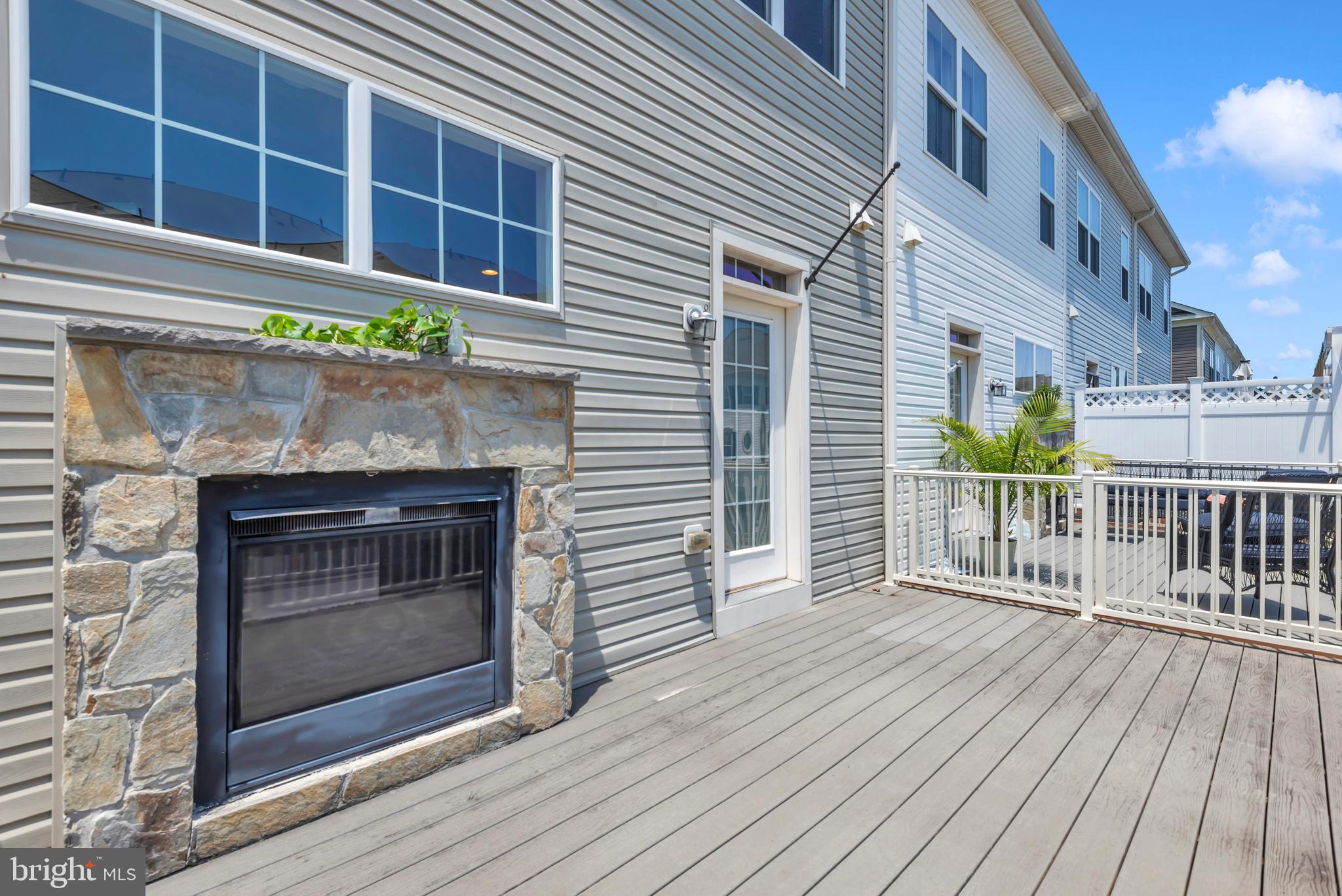 VILLAGE GREENS - Residential Lease