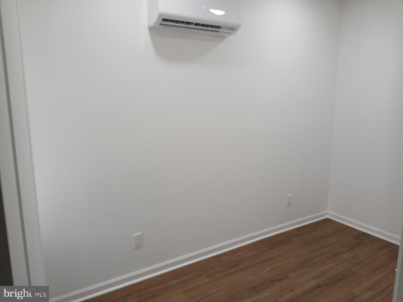 STRAWBERRY MANSION - Residential