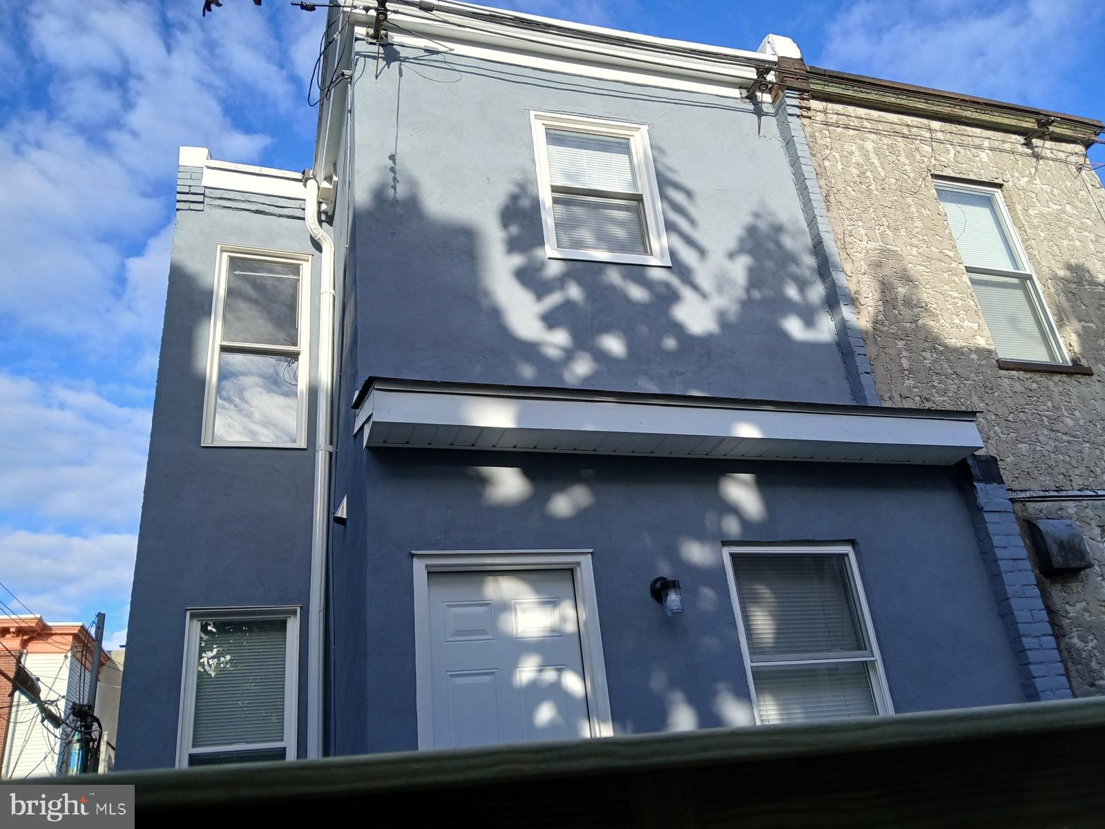 STRAWBERRY MANSION - Residential