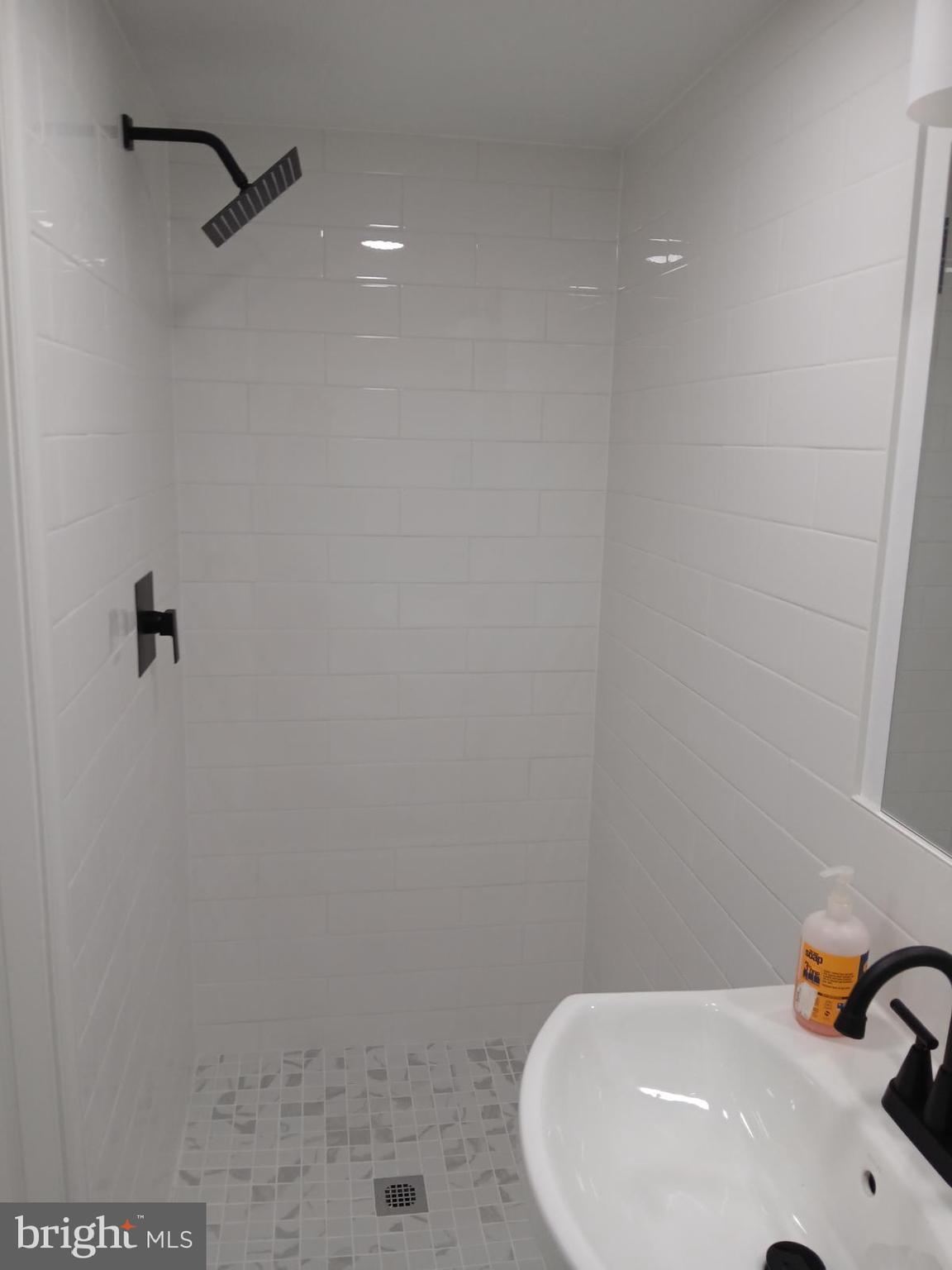 STRAWBERRY MANSION - Residential