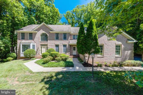 Homes For Sale - 10560 Fox Forest Drive<br/> Fairfax County, GREAT FALLS, VA 22066