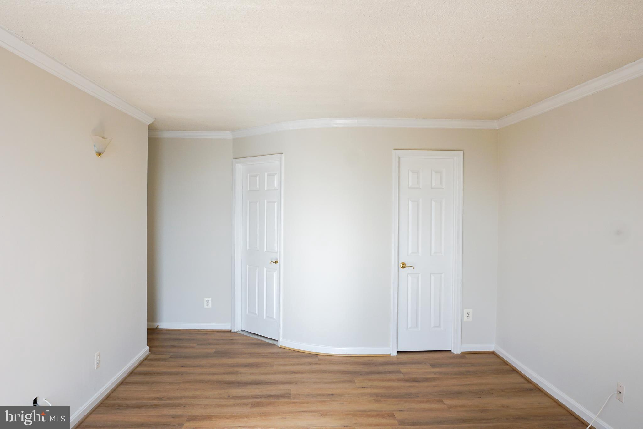 IDYLWOOD TOWERS CONDO - Residential