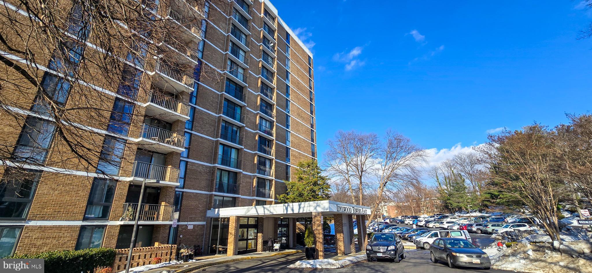 2311 PIMMIT DRIVE 815