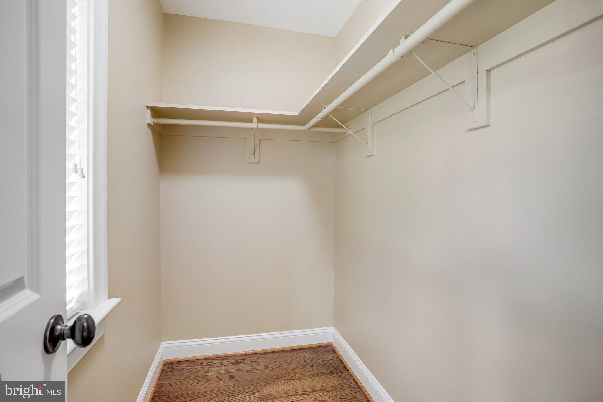 WOODSIDE - Residential