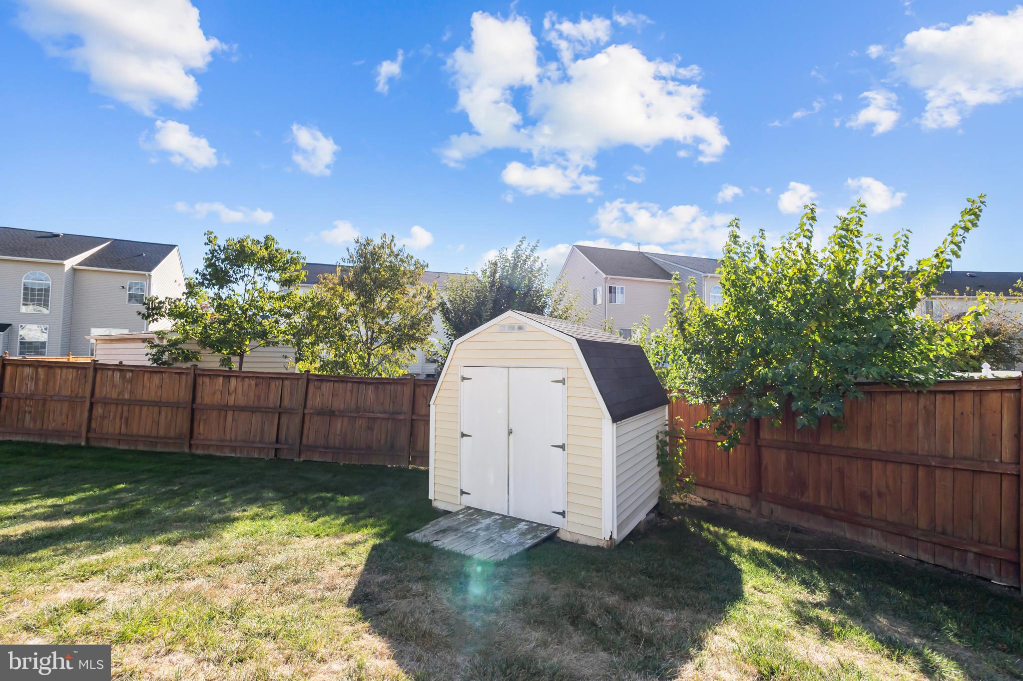 LANIER FARMS - Residential