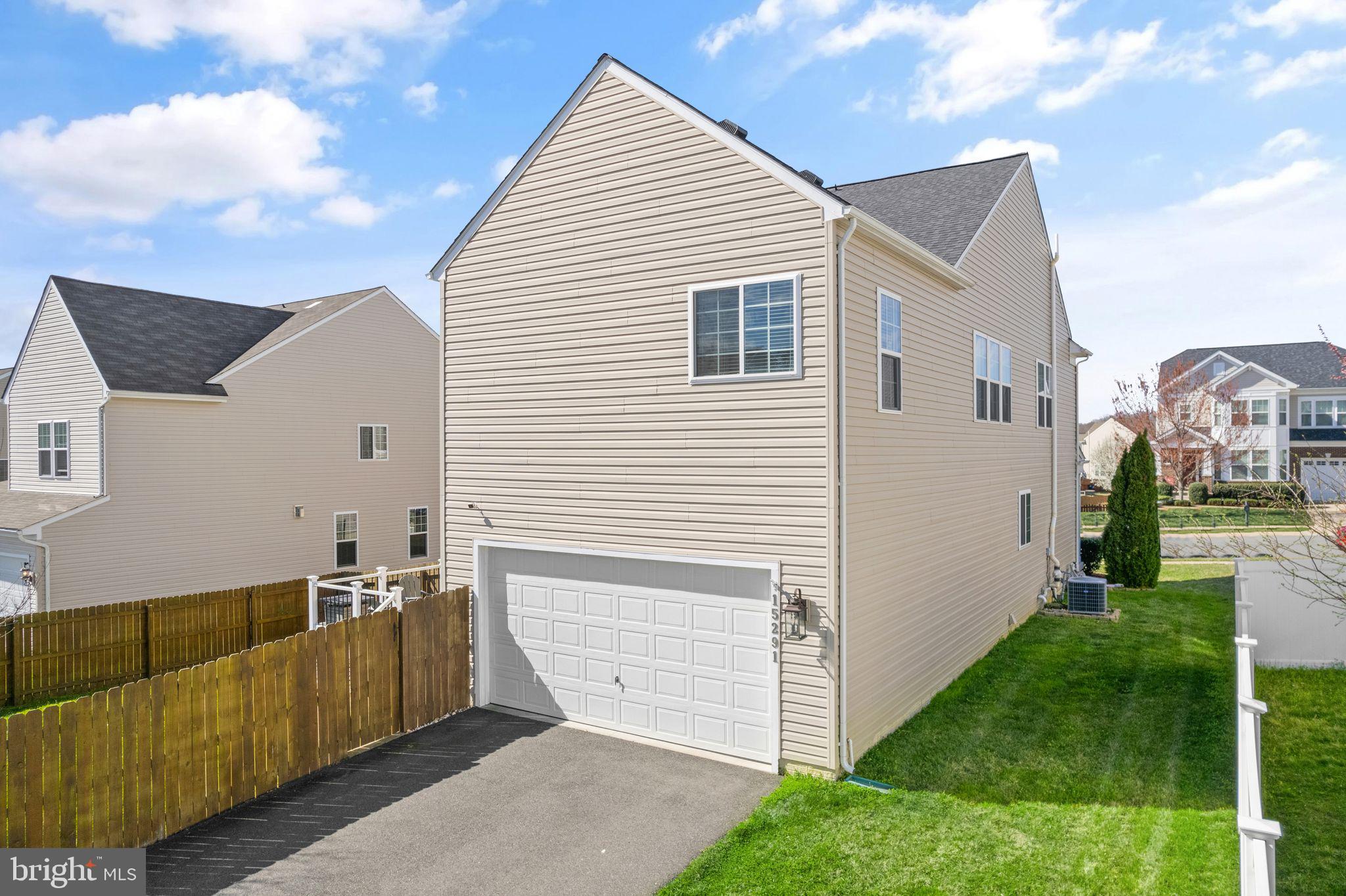 HOPE HILL CROSSING - Residential