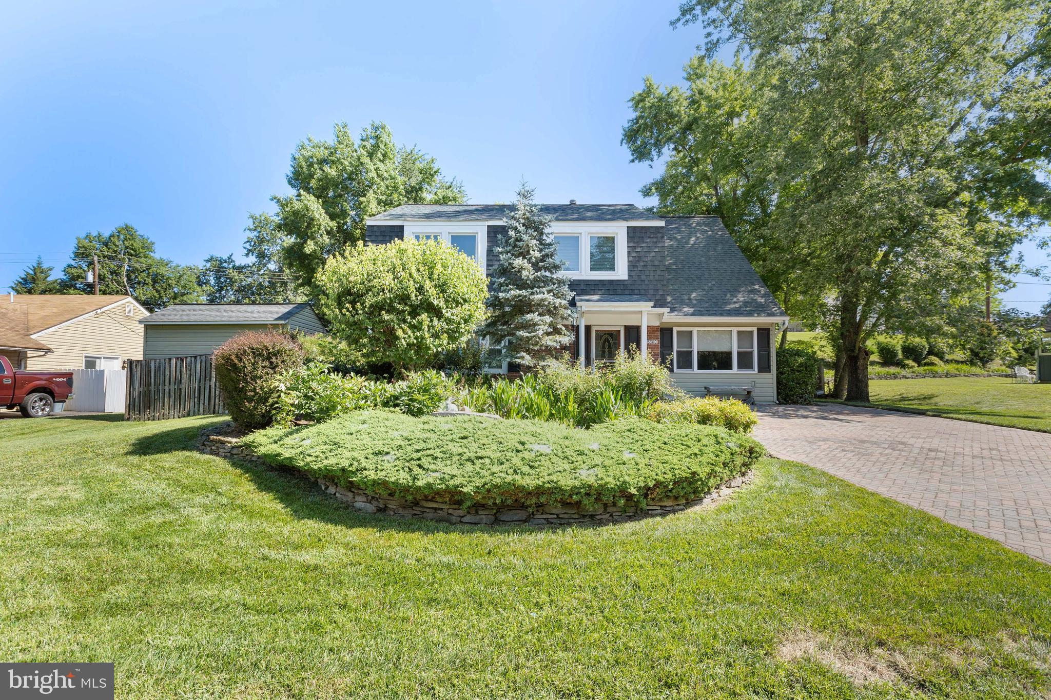 POINTER RIDGE - Residential