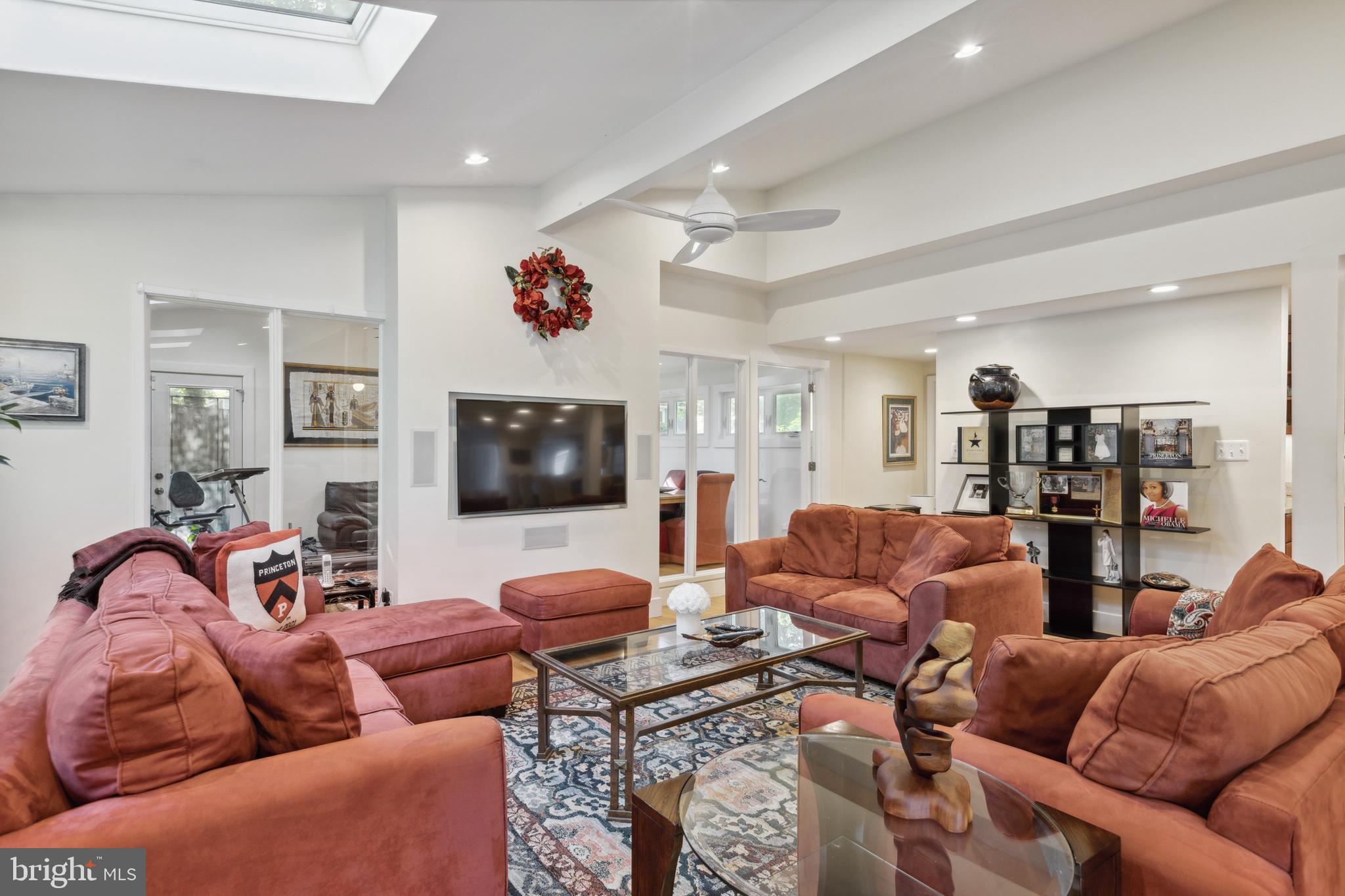 POINTER RIDGE - Residential