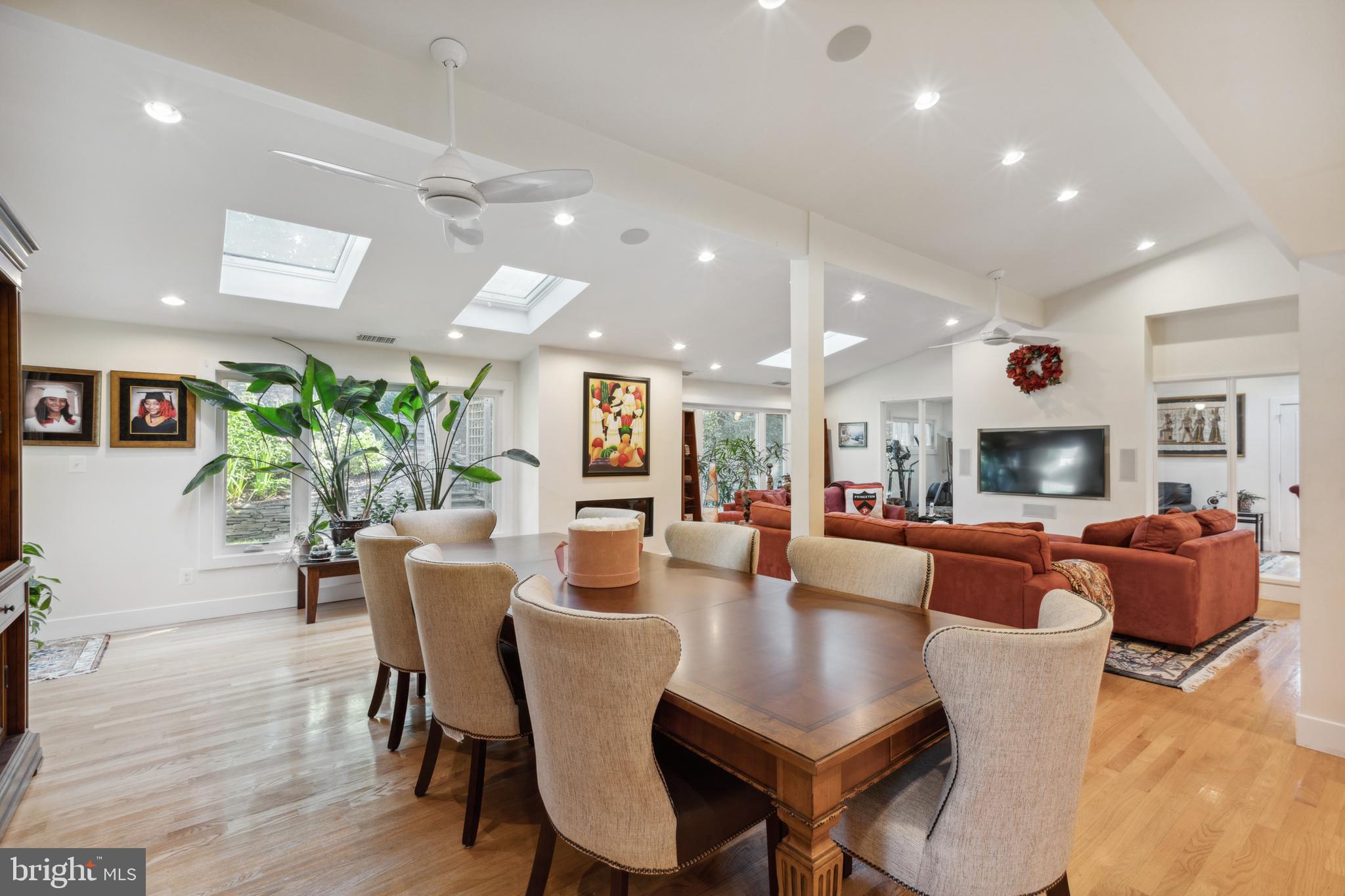 POINTER RIDGE - Residential