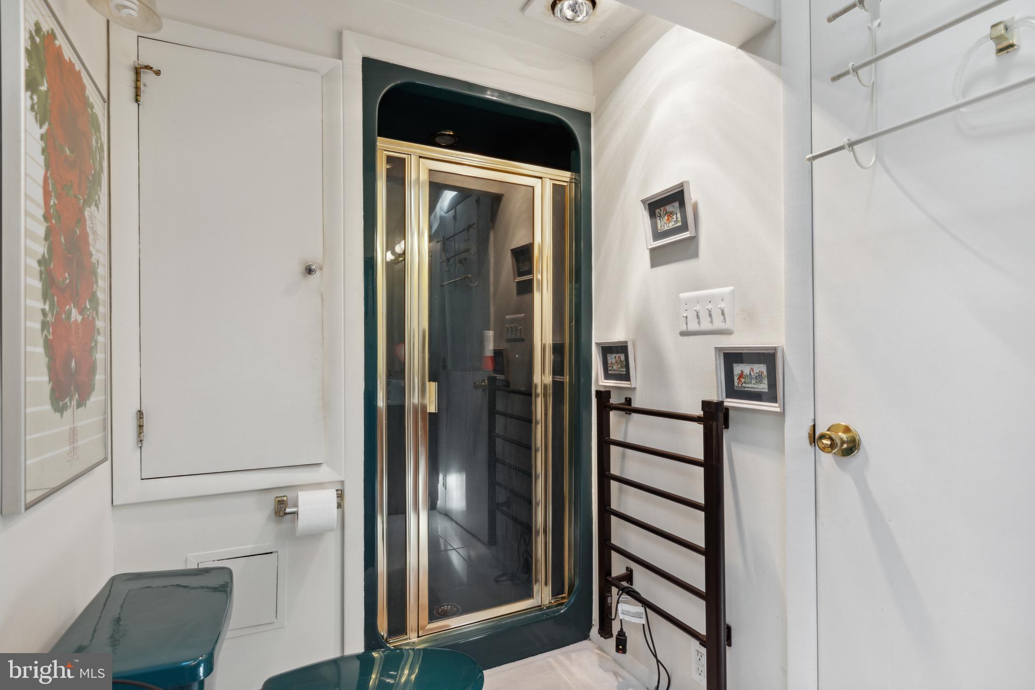 POINTER RIDGE - Residential