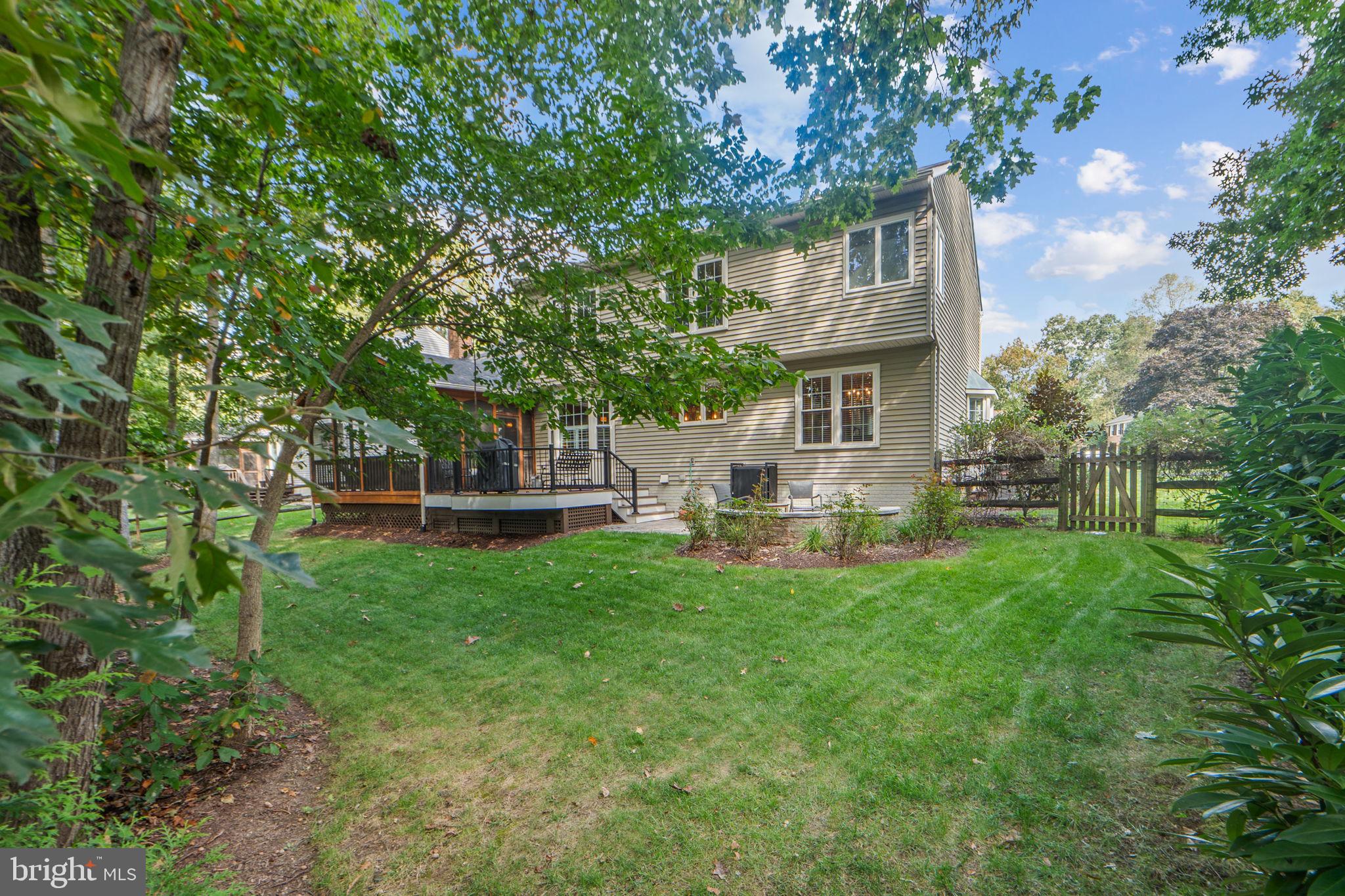 LITTLE ROCKY RUN - Residential