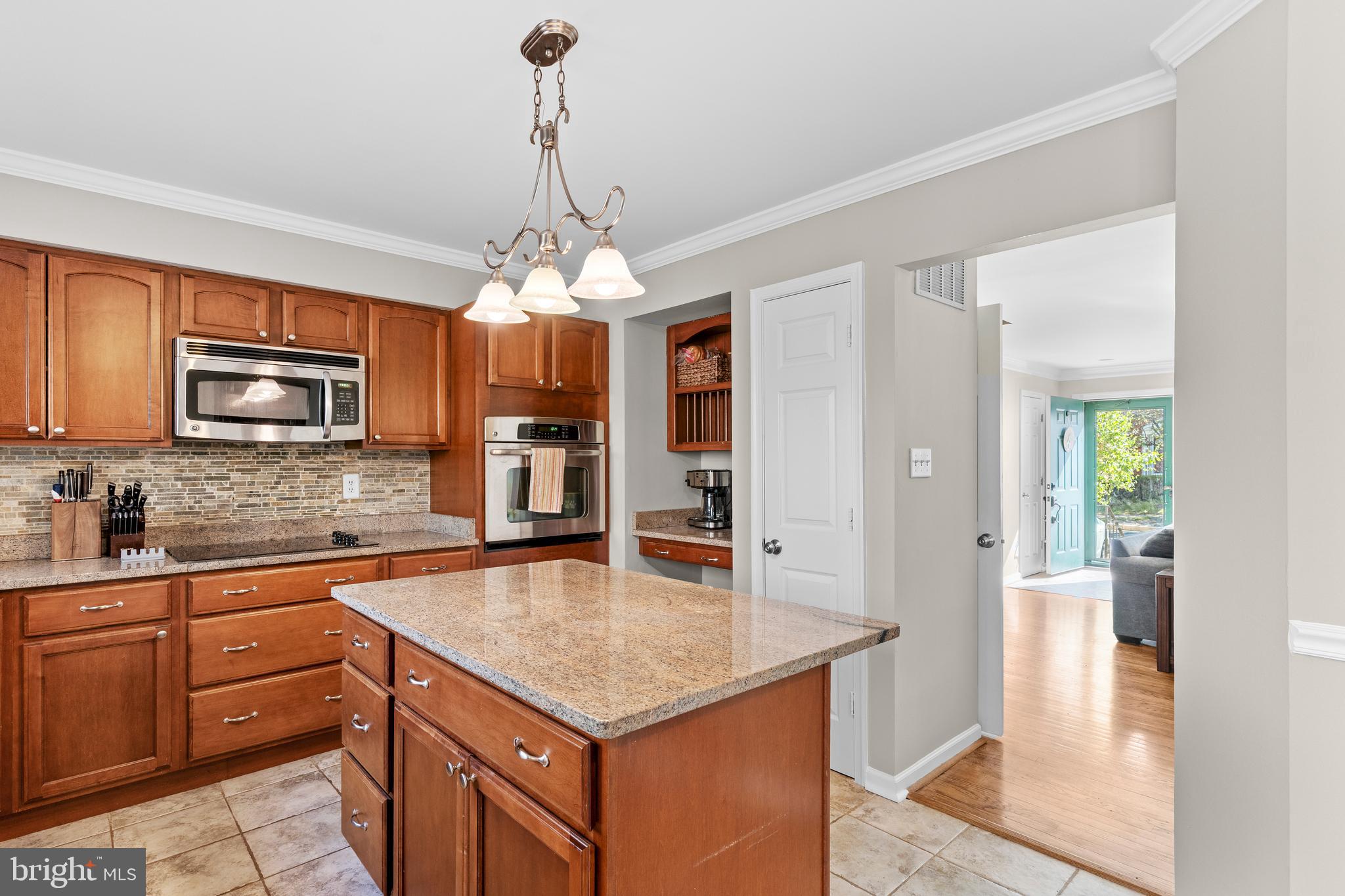 6760 JENNY LEIGH COURT