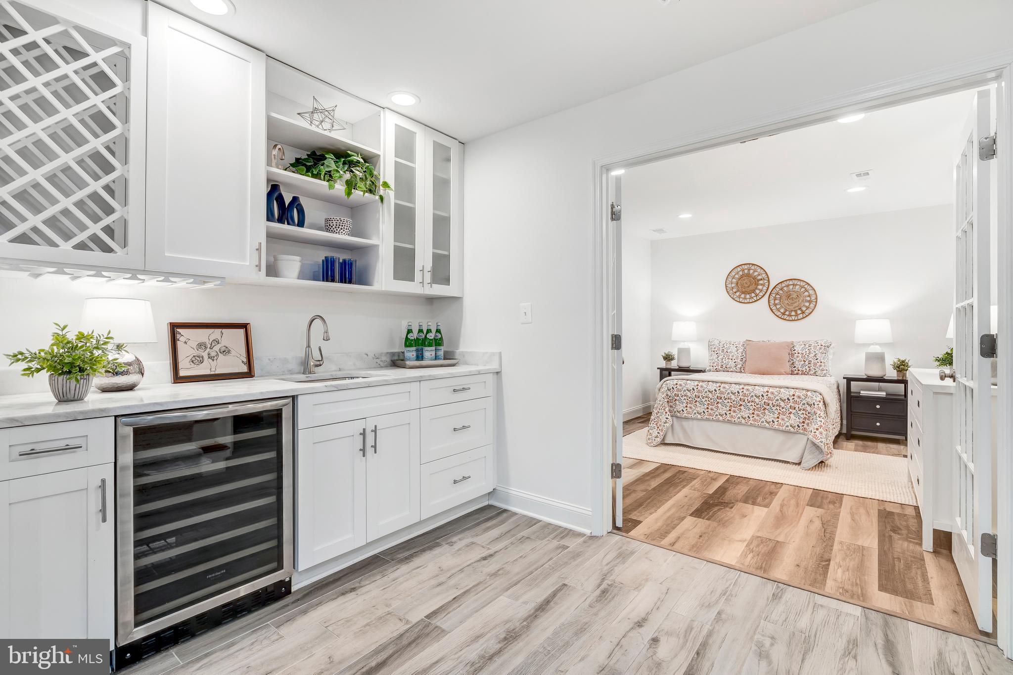 KINGS PARK WEST - Residential