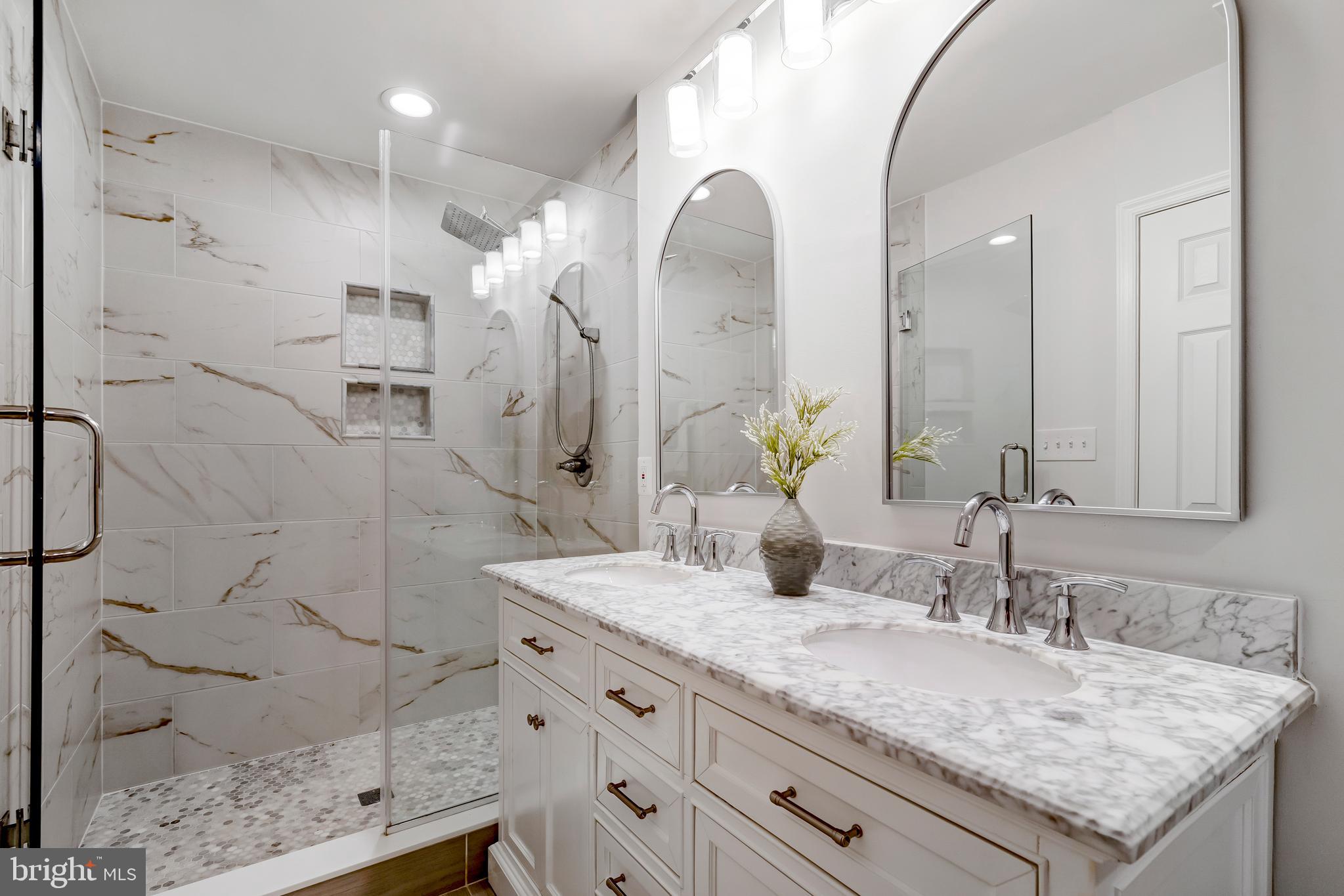 KINGS PARK WEST - Residential