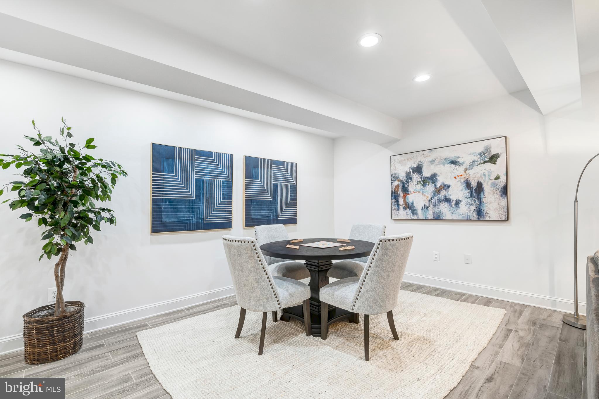 KINGS PARK WEST - Residential