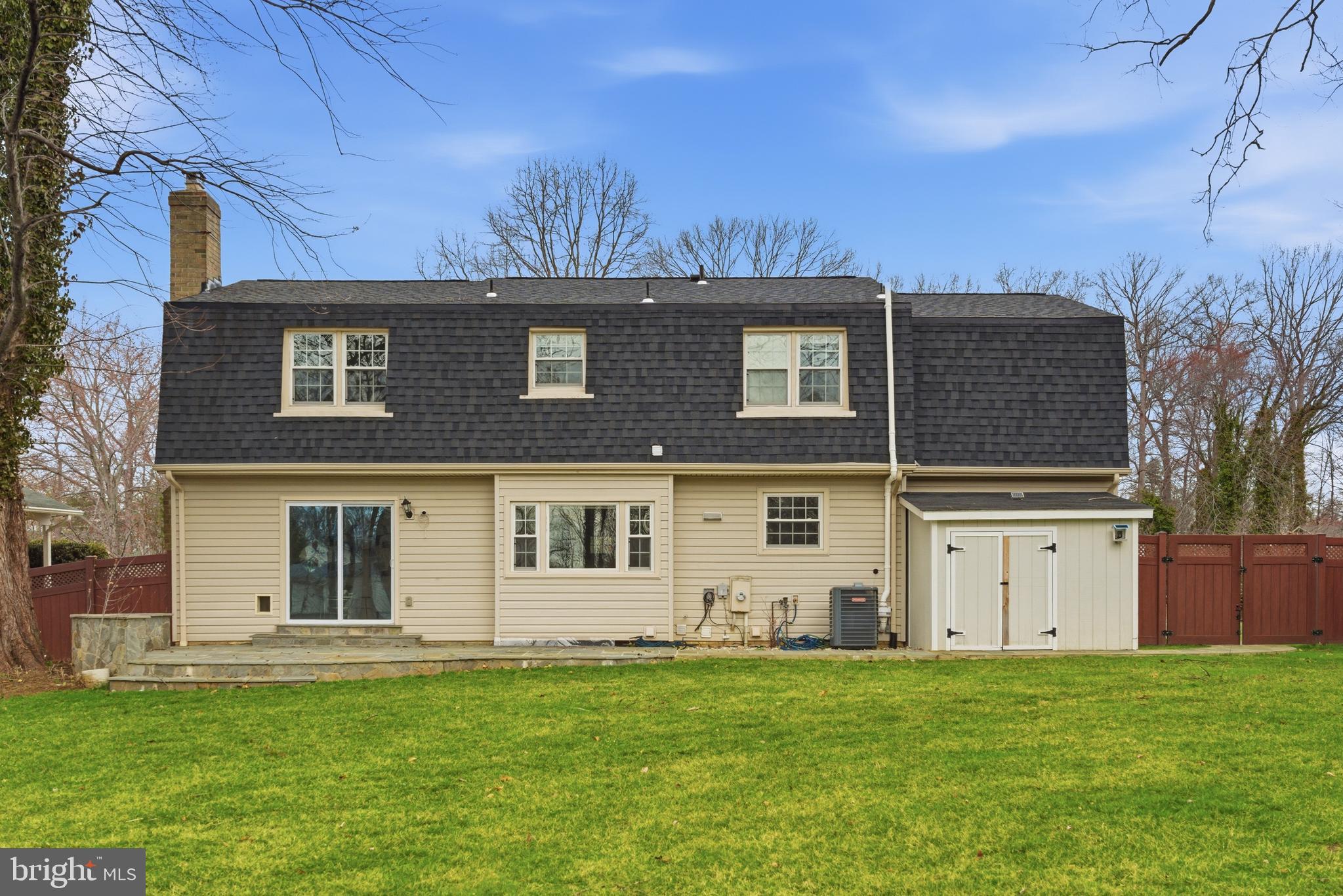 KINGS PARK WEST - Residential